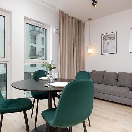 Studio Apartment Praga Targowa By Noclegi Renters Warschau Buitenkant foto